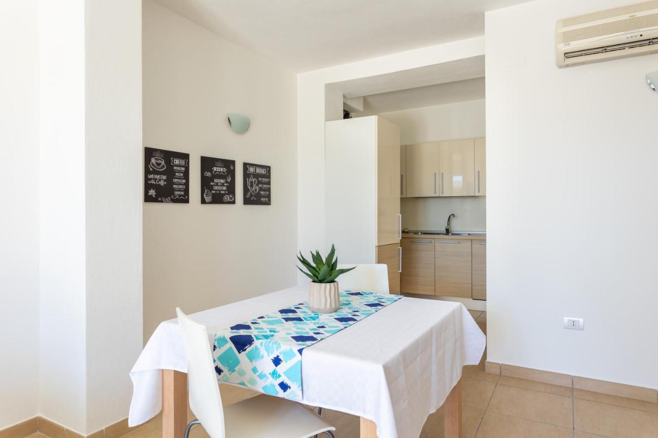 La Casa Del Sole - Appartamento Con Piscina Frontemare A Pochi Minuti Da Oristano Torre Grande Ngoại thất bức ảnh